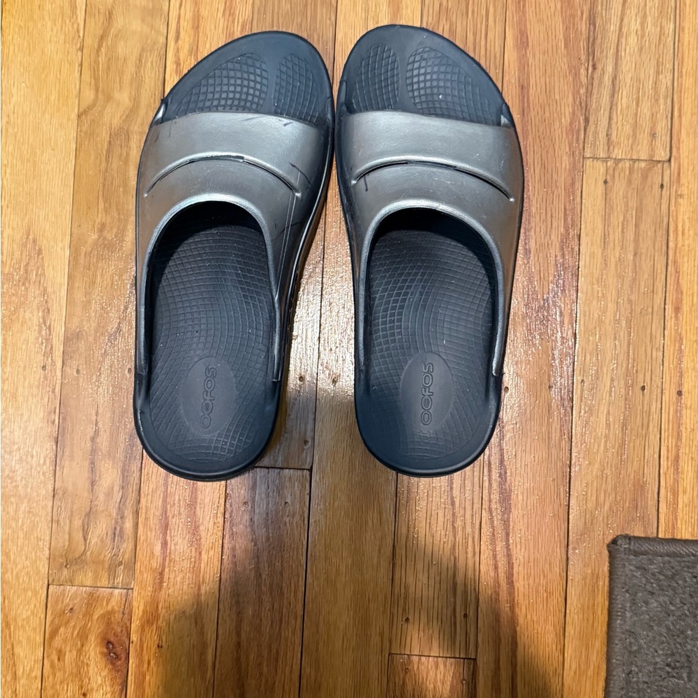 OOFOS Gray Sandals Cushioned Comfort